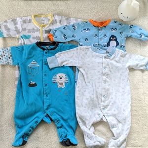 Pekkle plus four pack of baby footed onesie pajamas 0-3 month size